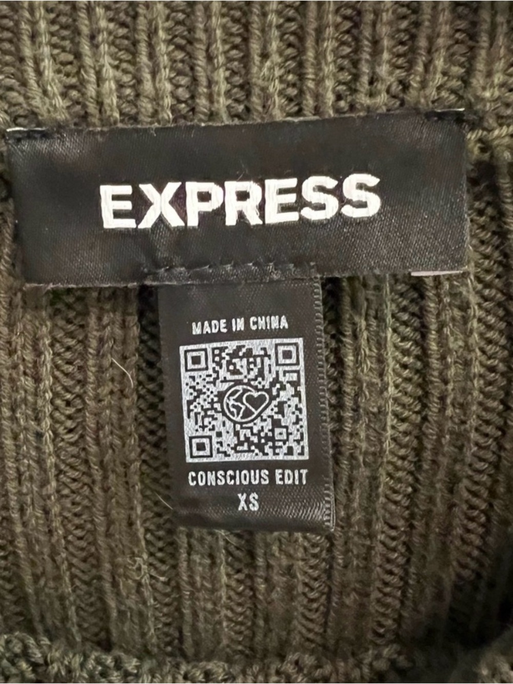 Express Crewneck Sweater Size
XS Bundle of 3 Olive Green, Yellow and Burgundy - Picture 10 of 16